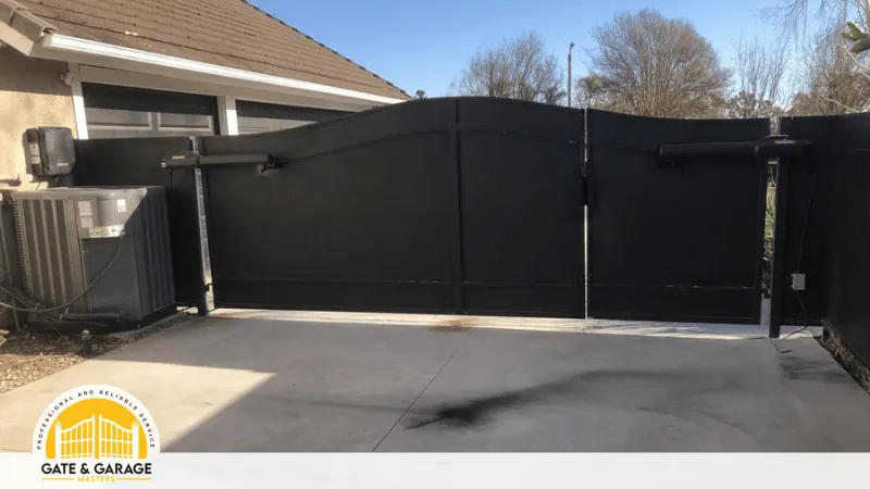 swing gate